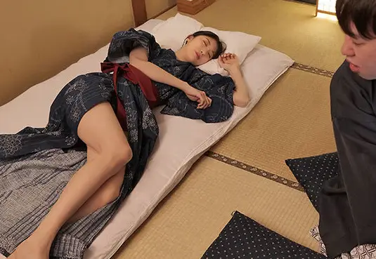 Rửa chân rửa chỗ kia chị trưởng phòng Ichika Hoshimiya